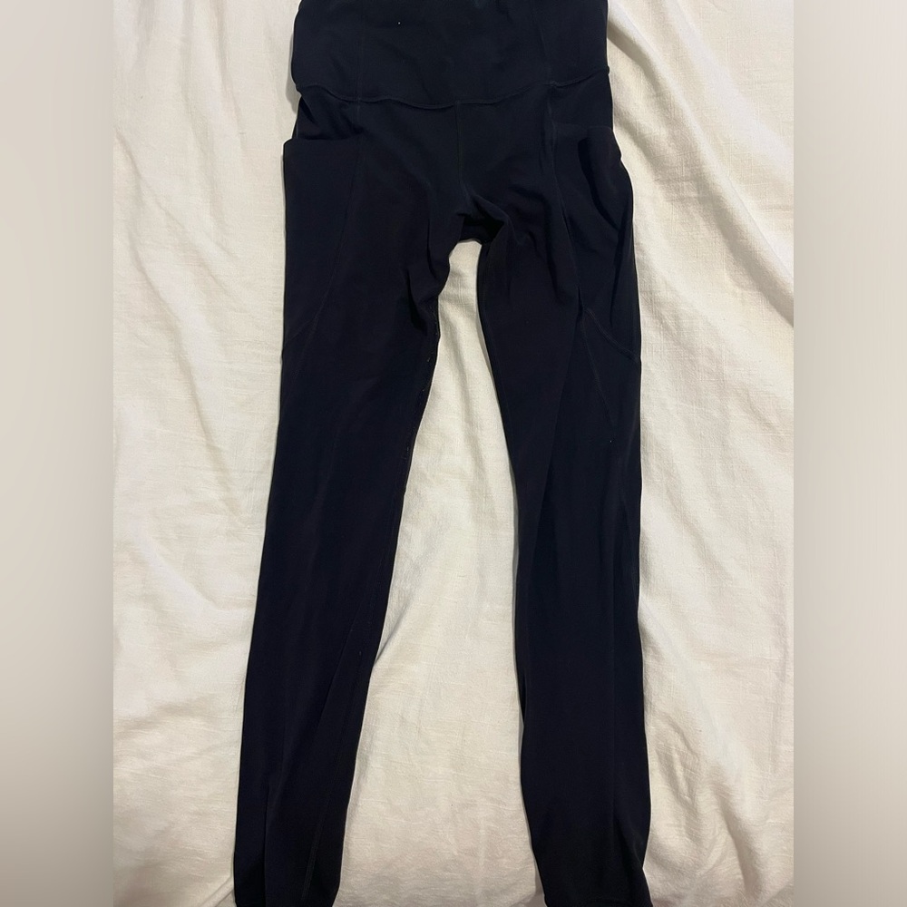 ATHLETA BLACK STRETCHY LEGGINGS WITH POCKETS